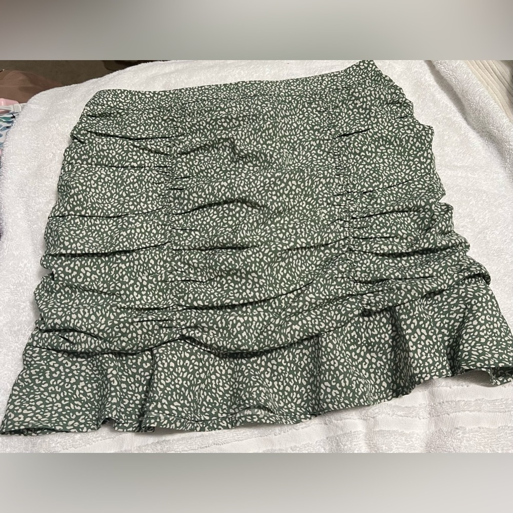 Ruffle skirt